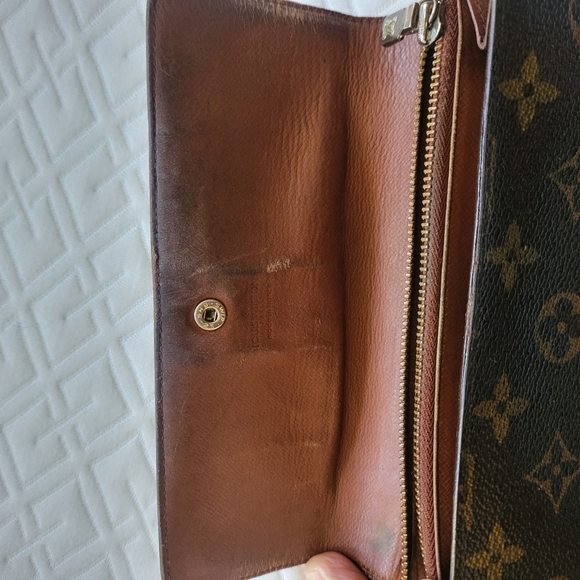 Louis Vuitton Monogram Brown Wallet - Picture 9 of 11